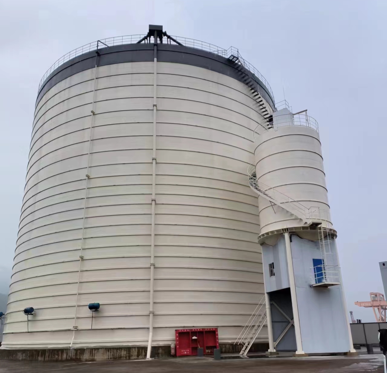 凤山10万吨水泥钢板库